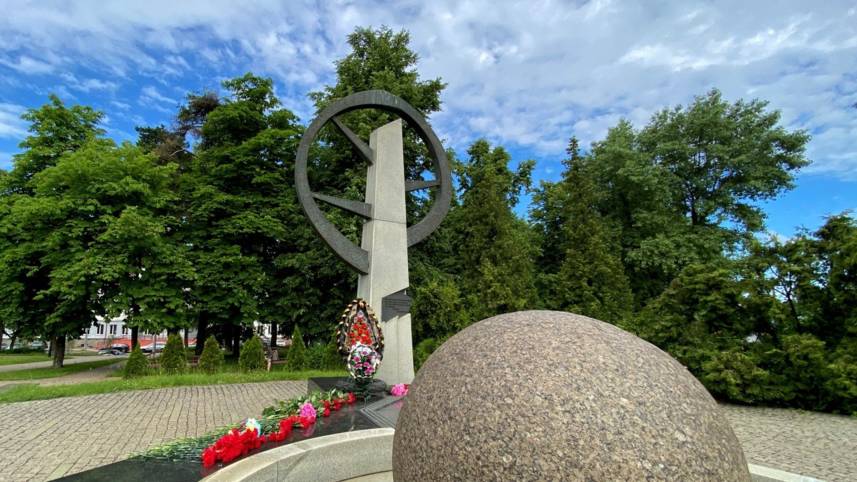 Сотрудники БТЛЦ возложили цветы в память о воинах, погибших в годы Великой Отечественной войны.